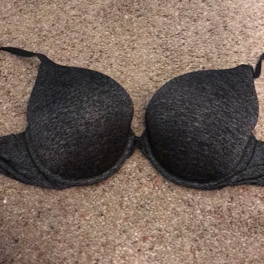 Victoria Secret T-shirt bra